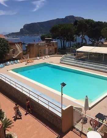 Appartamento Ashur Mondello ปาแลร์โม ภายนอก รูปภาพ