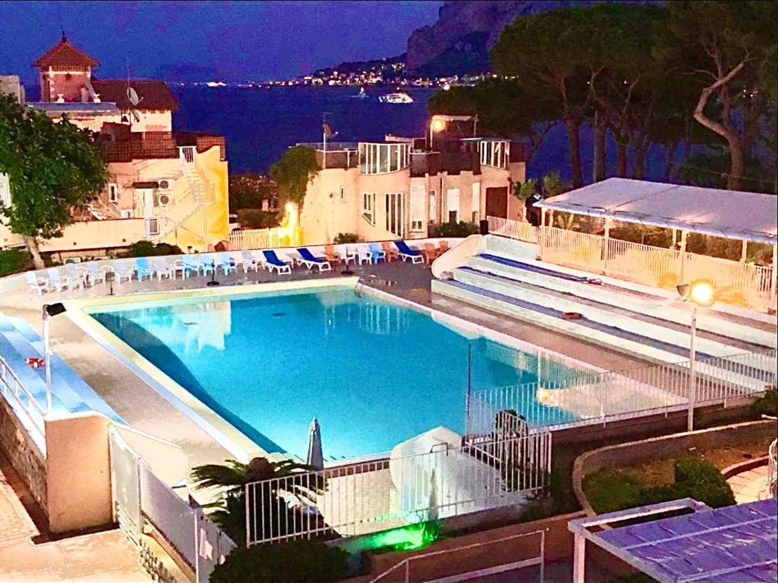 Appartamento Ashur Mondello ปาแลร์โม ภายนอก รูปภาพ